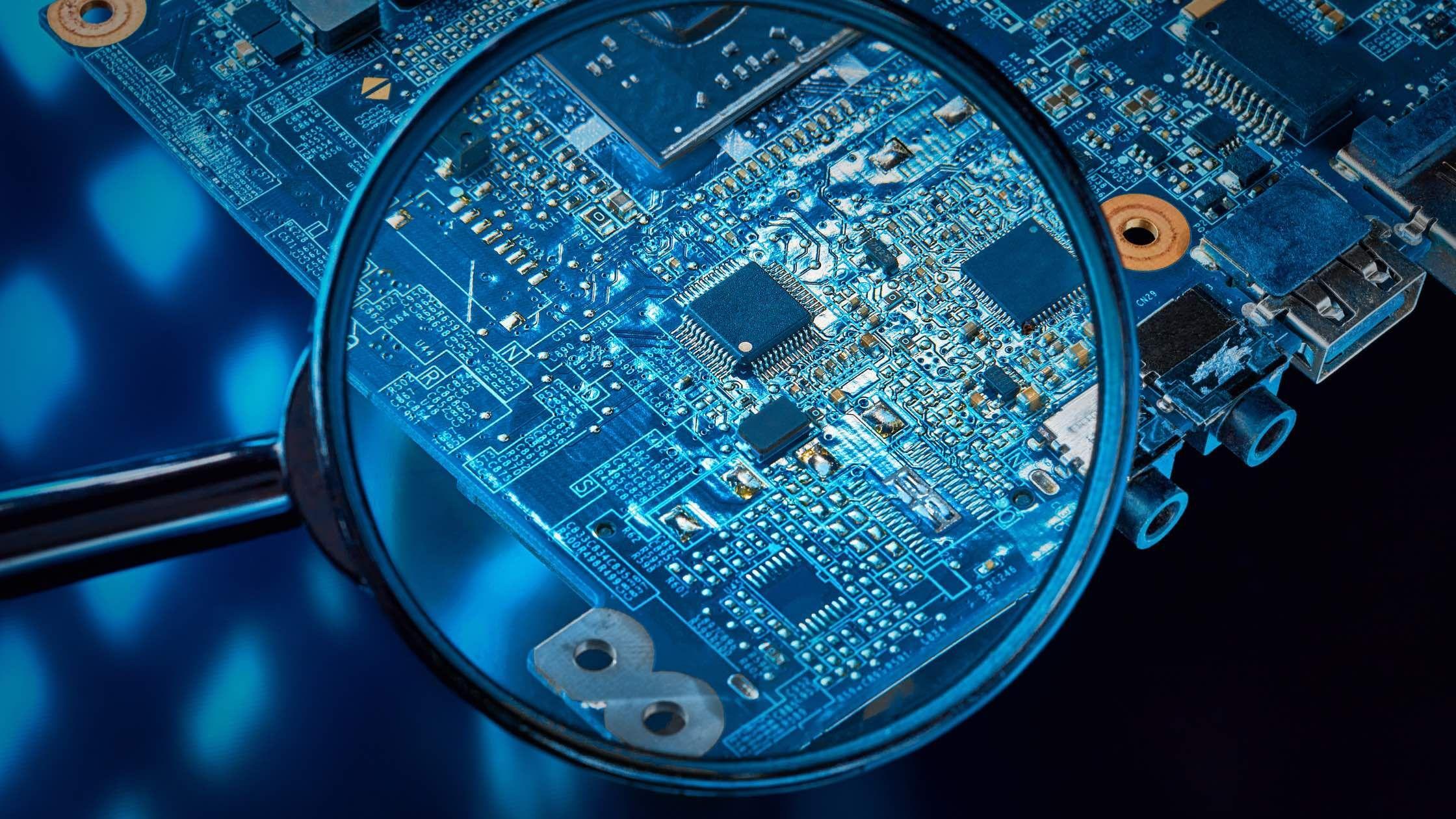 Аналіз друкованої плати під час PCB reverse engineering